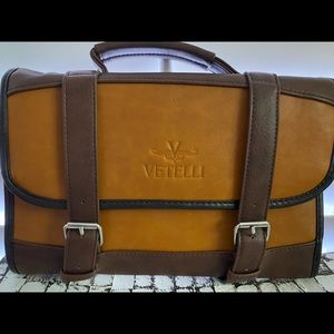 Vitelli Leather Toiletry Bag